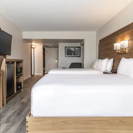 Atrium Hotel Vancouver Exterior photo