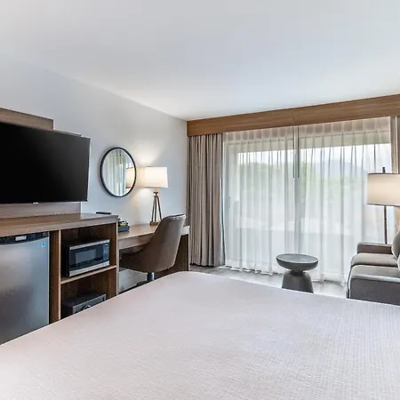 Atrium Hotel Vancouver Exterior photo