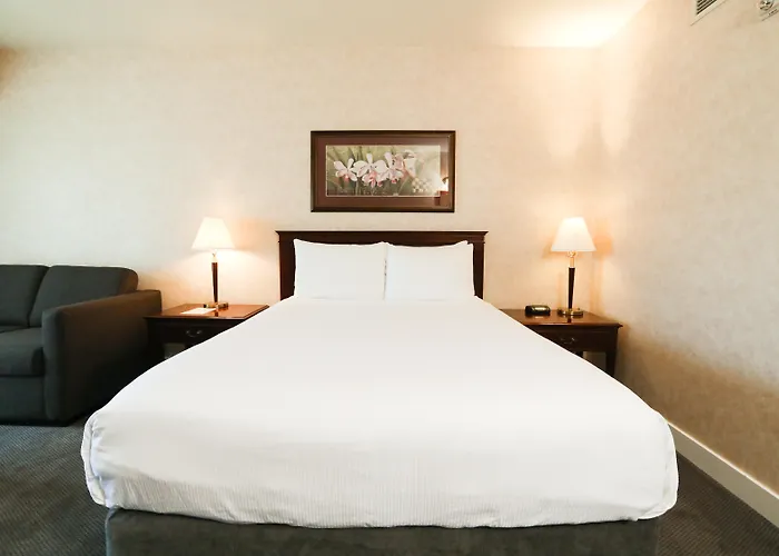 Atrium Hotel Vancouver