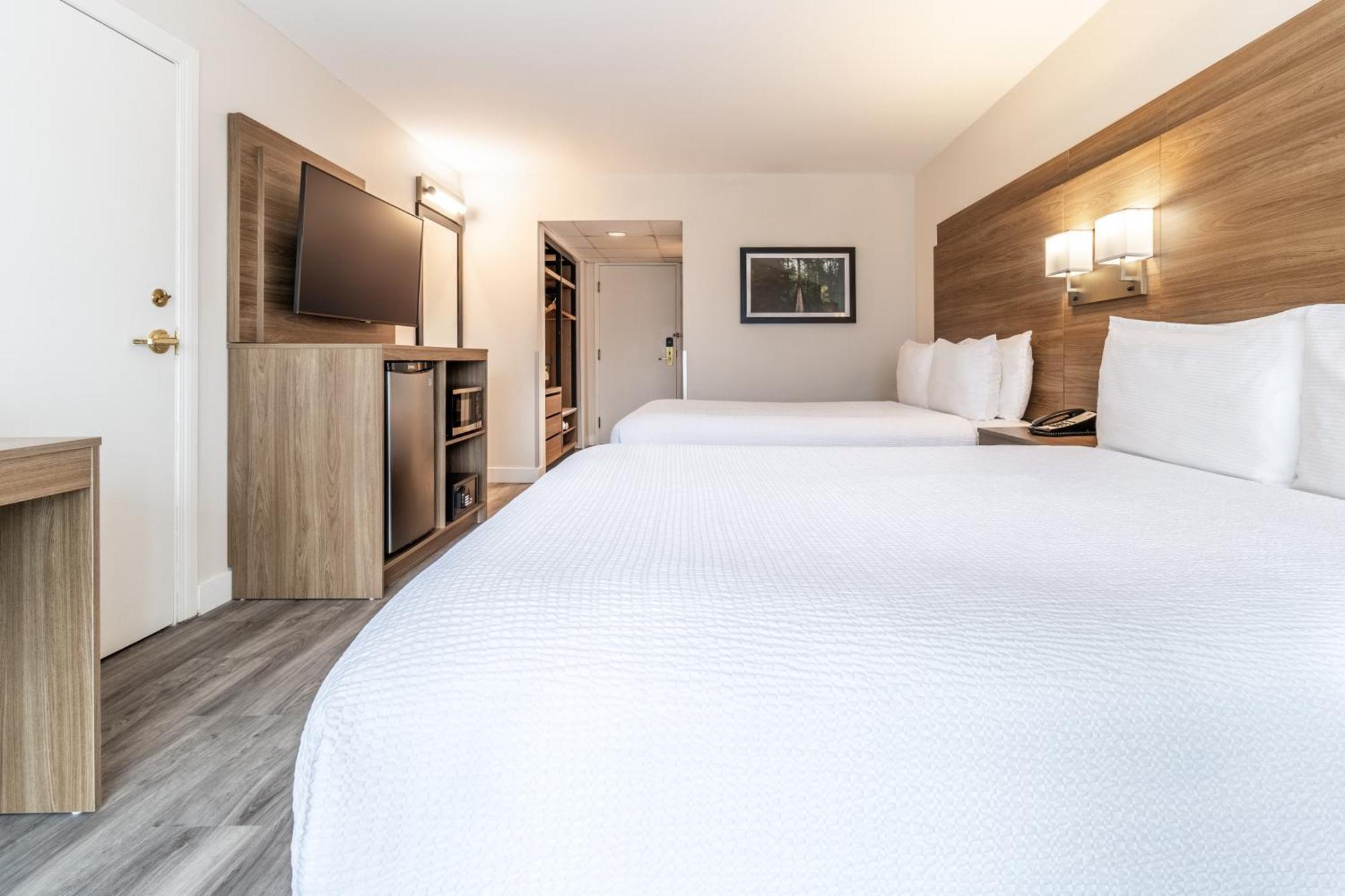 Atrium 3* Vancouver